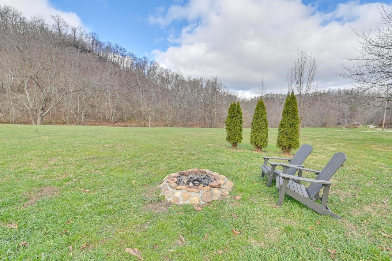 Pet-Friendly Cabin With Hot Tub In Daniel Boone Nf Beattyville Exterior photo